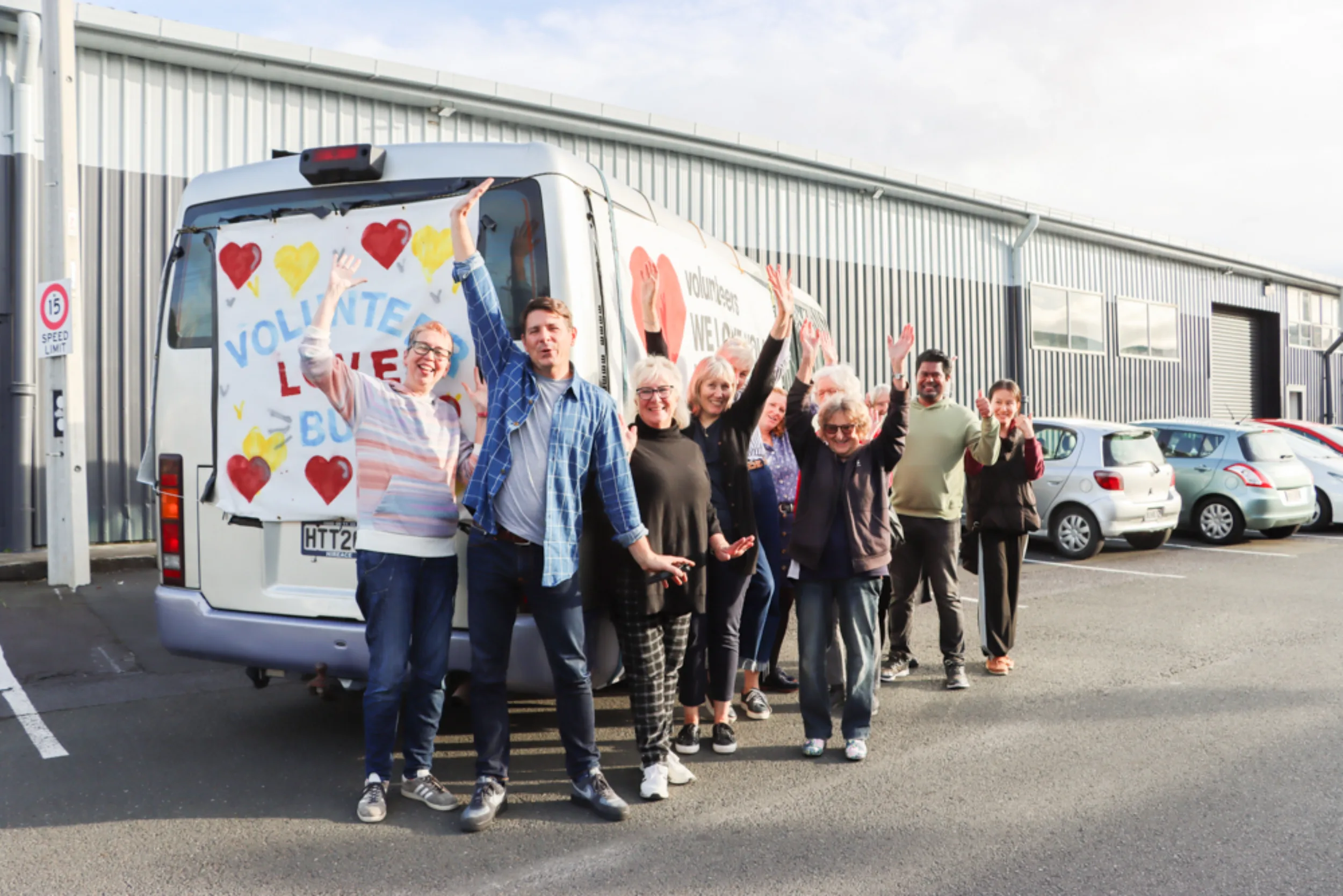 Volunteer Love Bus 13