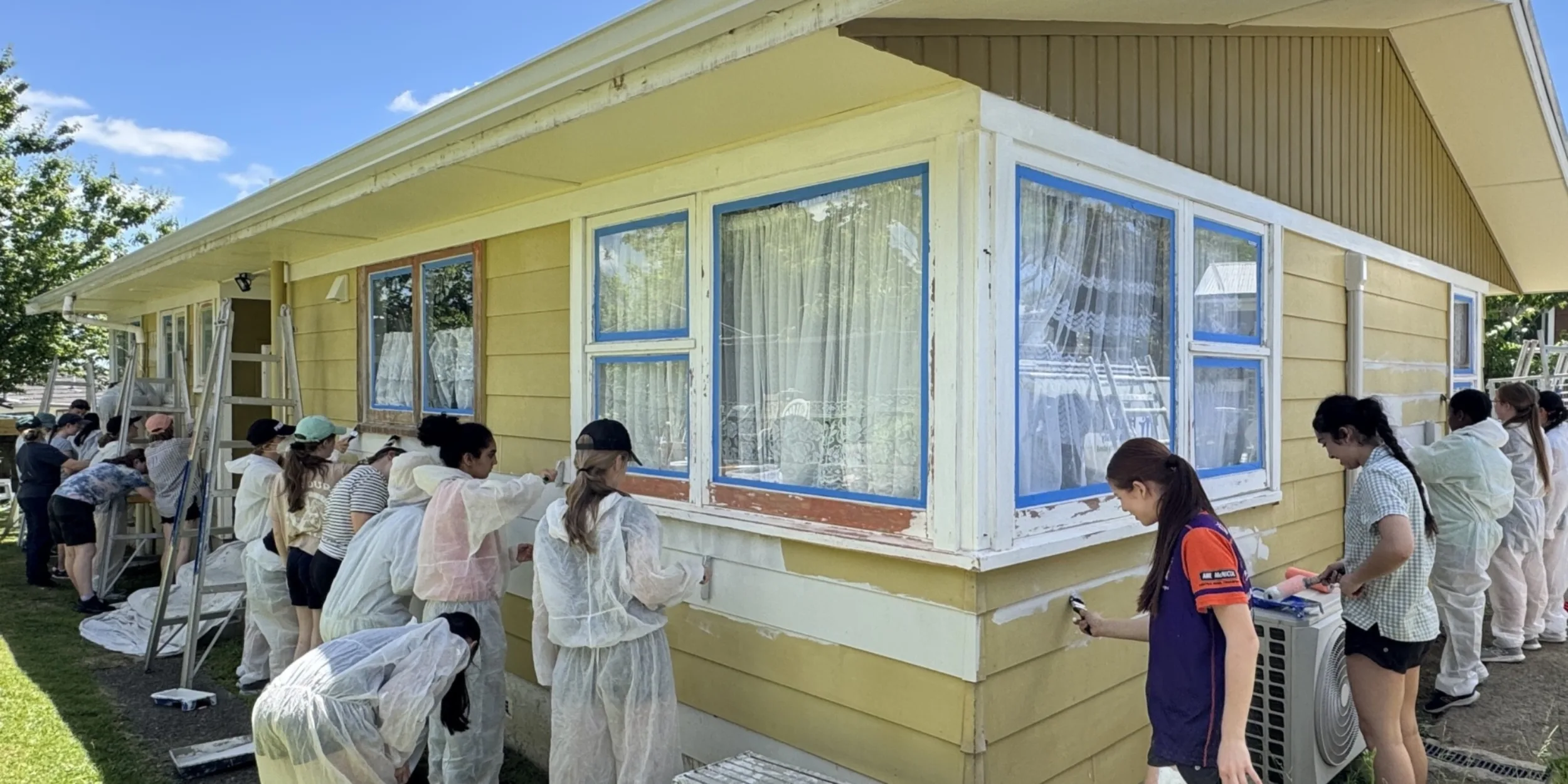 Waikato Dio paint Helens home